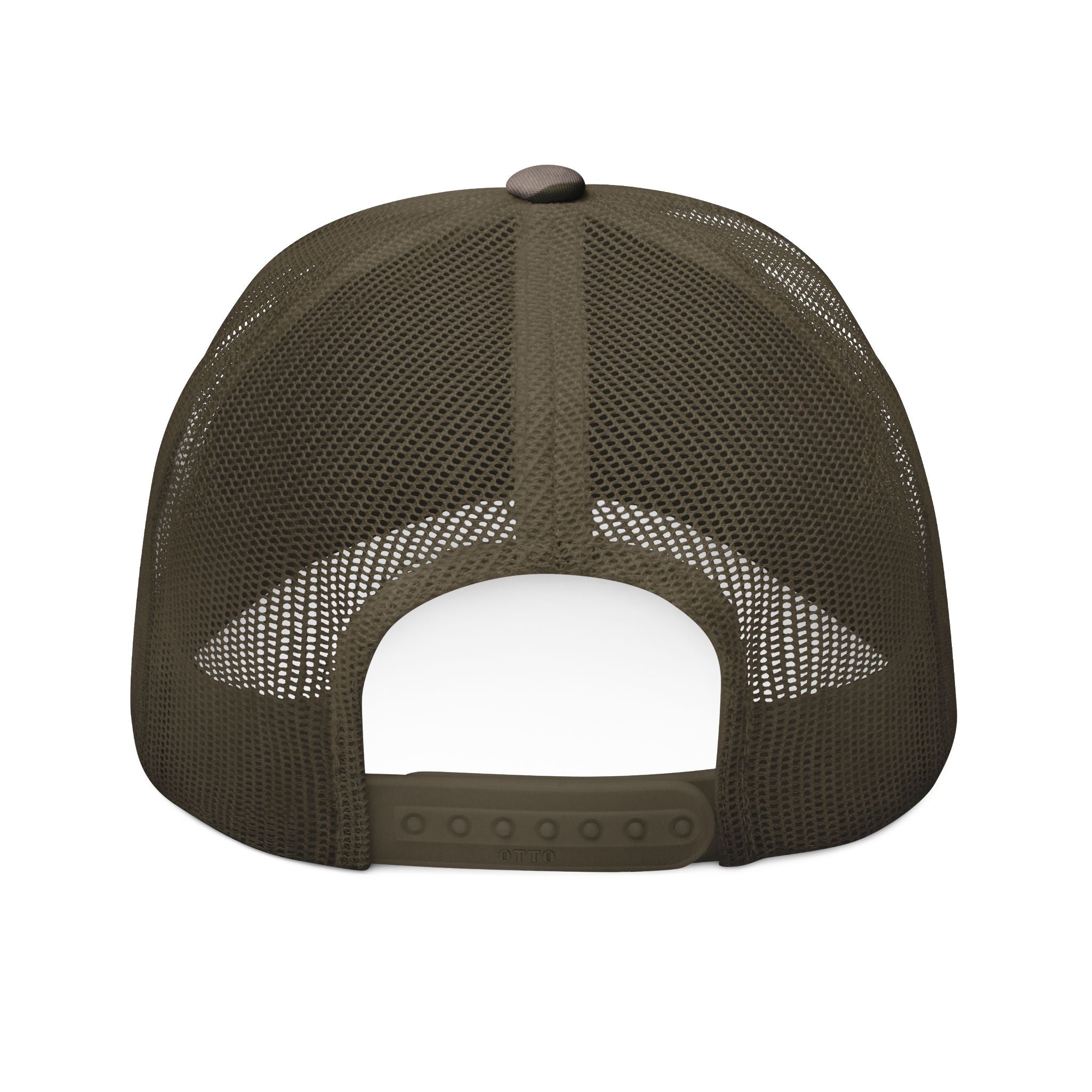Camouflage Trucker Hat with Embroidered Bear Design, Outdoor Cap, Hunting Hat, Casual Wear, Gifts for Him, Stylish Headwear